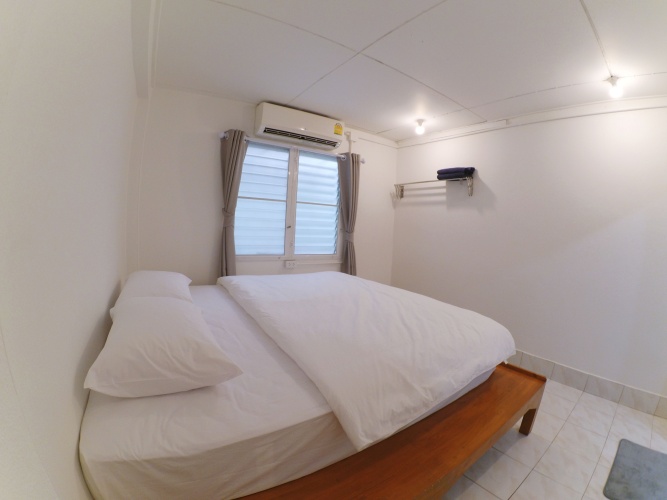 Deluxe Double Basement room