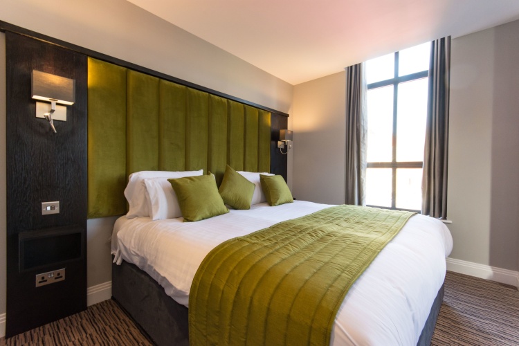 Deluxe Double room with city view