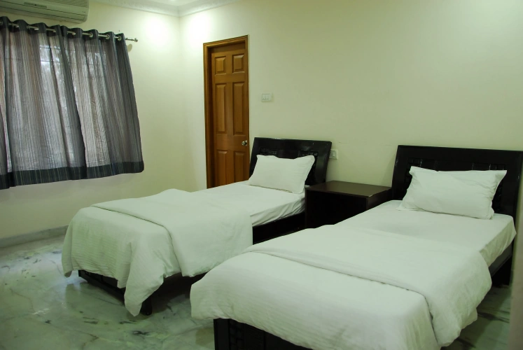 Standard Double room with city view