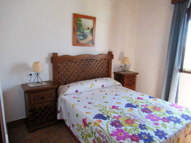 2 Bedrooms Cottage