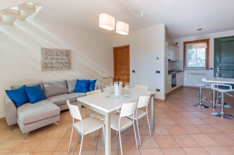 2 Bedrooms Quadruple Apartment