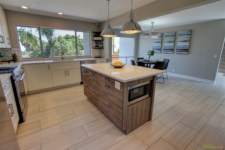 4 Bedrooms Cottage