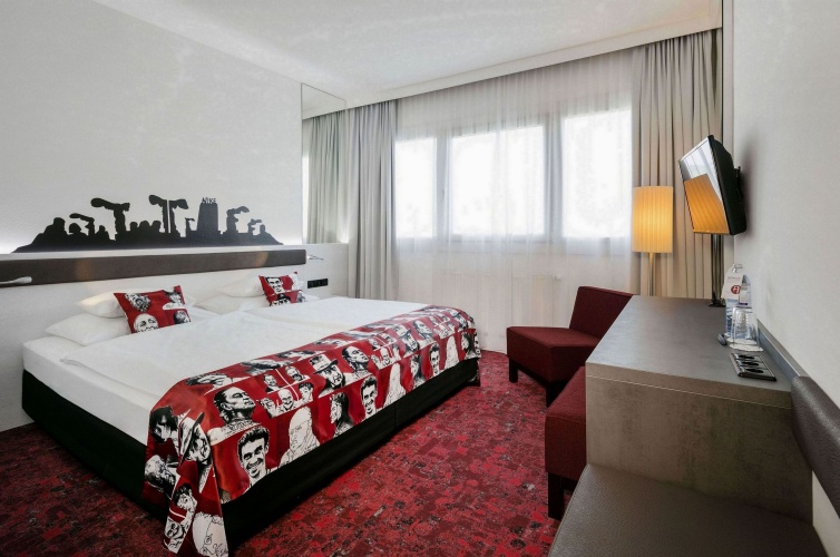 Comfort room with river view
