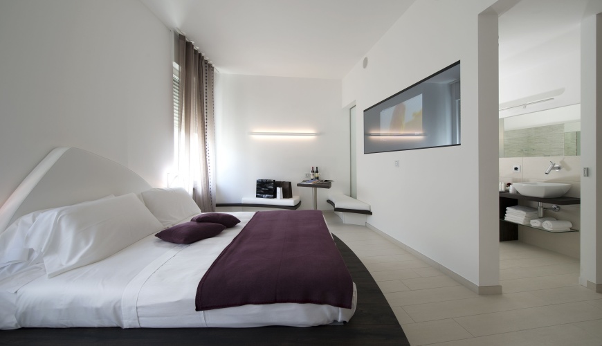 1 Bedroom Luxury Suite with city view