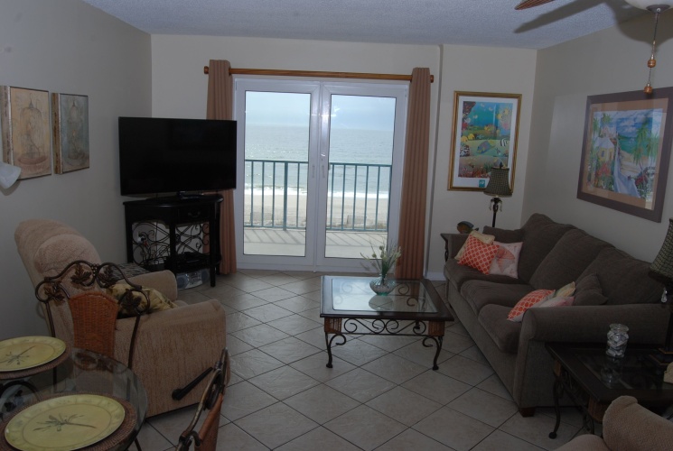 2 Bedrooms Standard room with balcony and beachfront