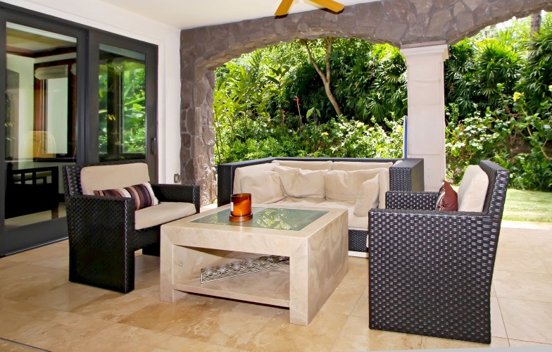 3 Bedrooms Villa with garden view