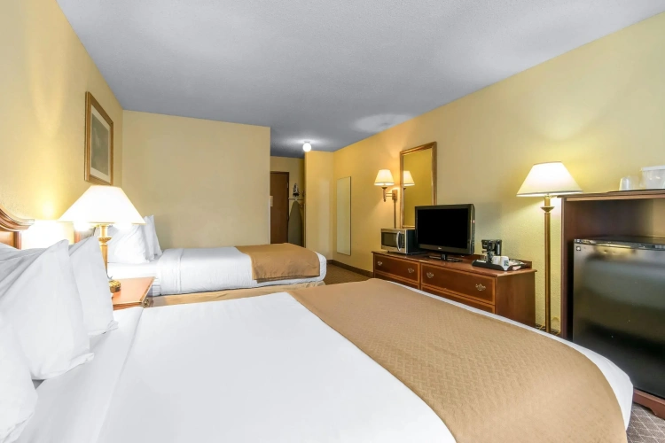 Standard Quadruple room