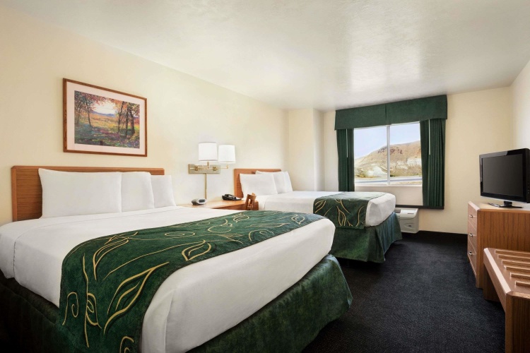 Standard Quadruple room