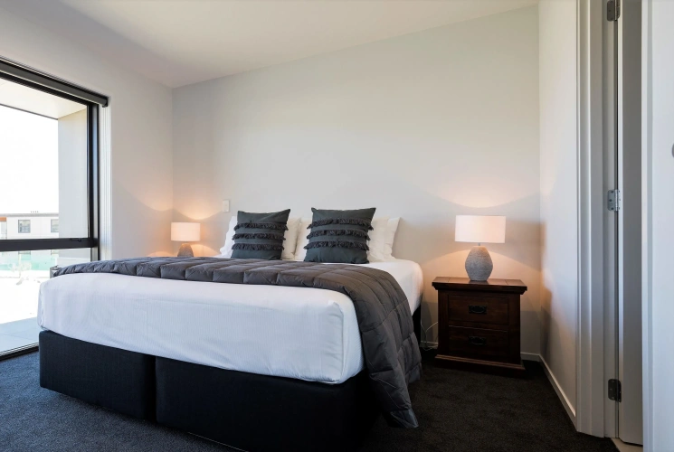 2 Bedrooms Apartment