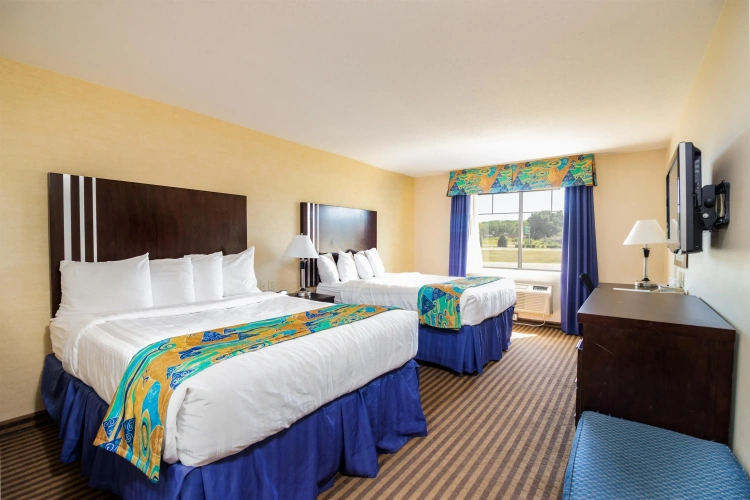 Standard Quadruple room
