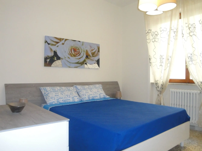 4 Bedrooms Apartment