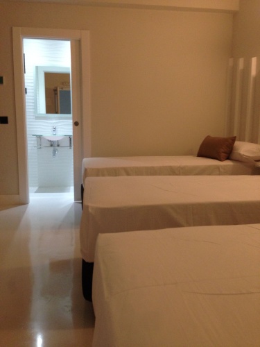 Standard Triple room