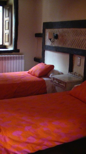 4 Bedrooms Cottage