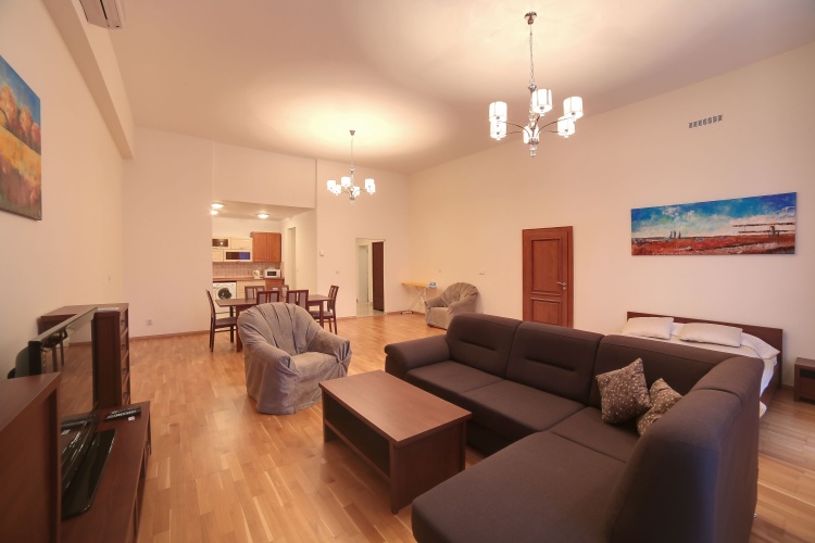 Standard Quadruple Apartment