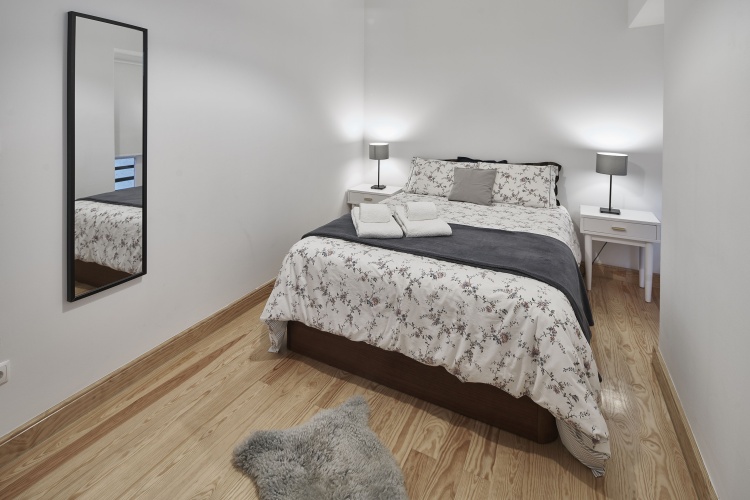 3 Bedrooms Apartment