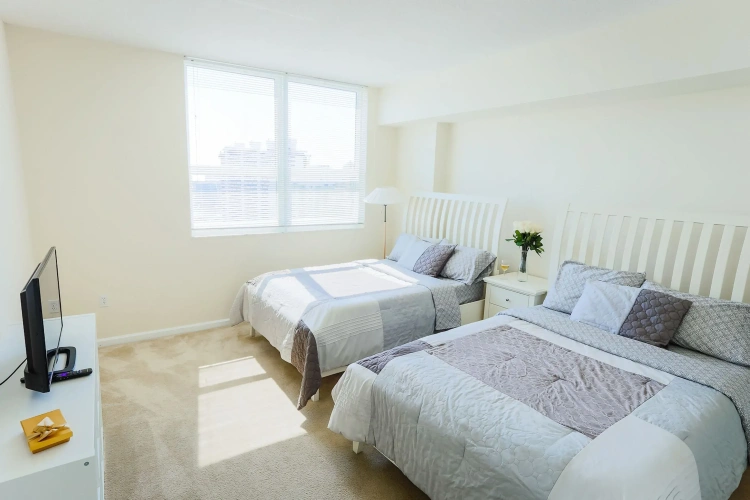 2 Bedrooms Suite with city view