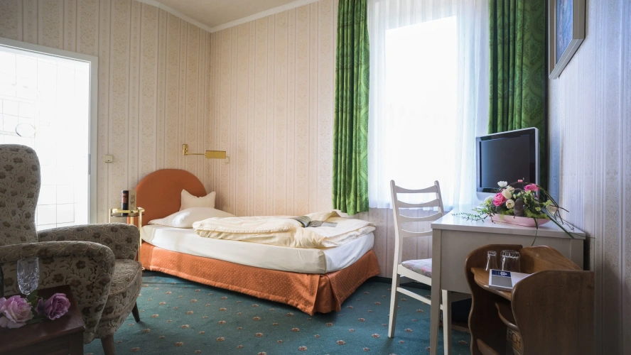 Standard Single room