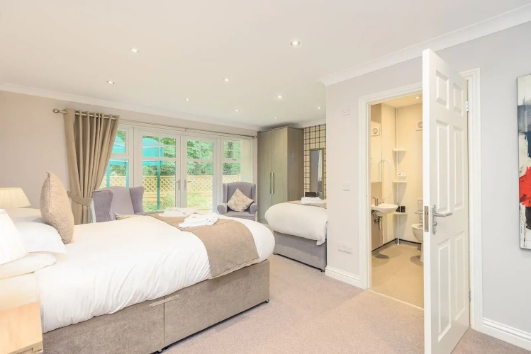 Standard Triple room
