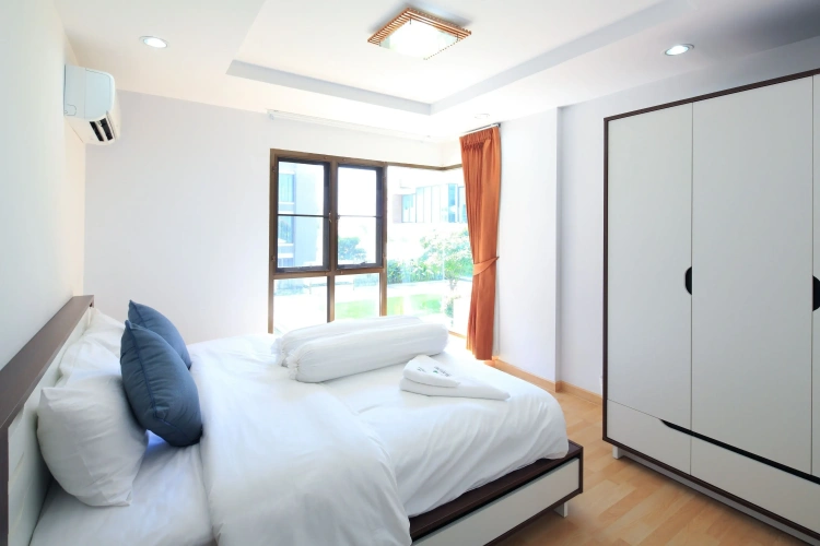 Deluxe Double room with city view