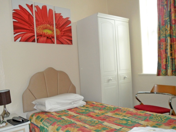 Standard Single room