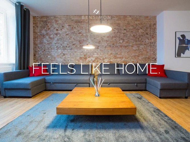 4 Bedrooms Premium Apartment