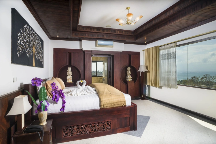 Suite with ocean view