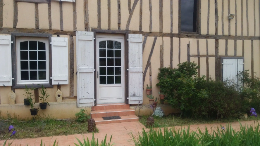 1 Bedroom Comfort Cottage with garden view