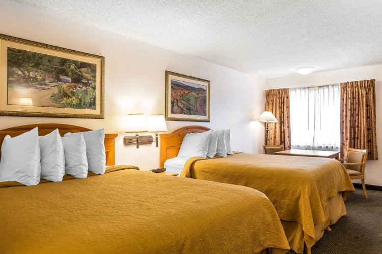 Deluxe Quadruple room