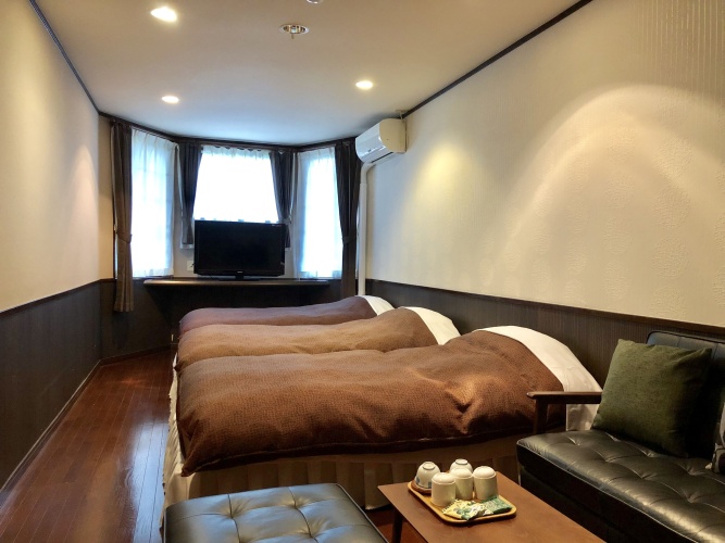 Standard Triple room