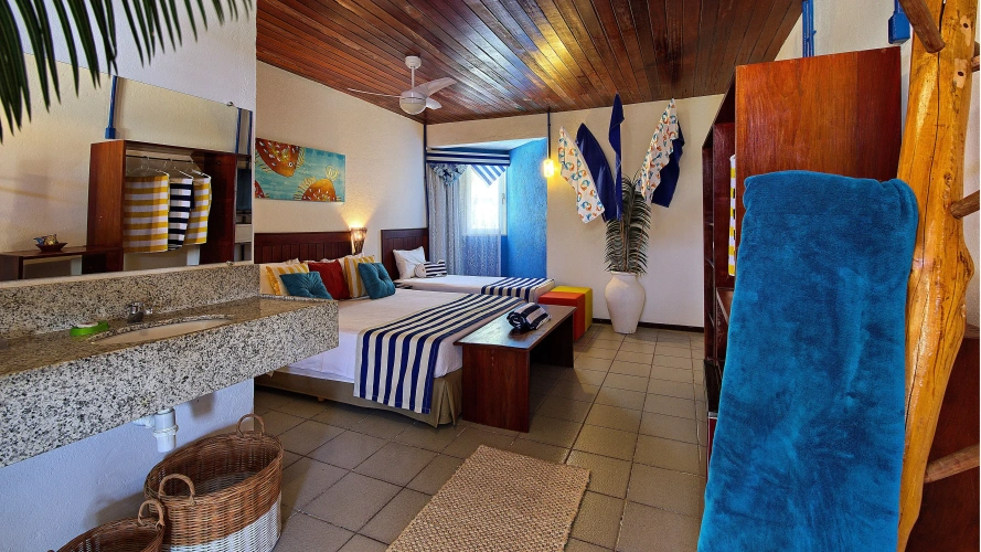 Standard Triple room