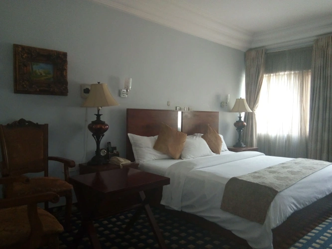 Royal room