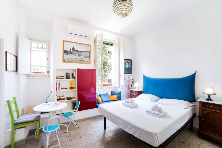 2 Bedrooms Quadruple Apartment