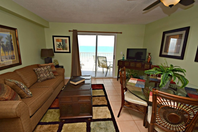 1 Bedroom Standard room with balcony and beachfront