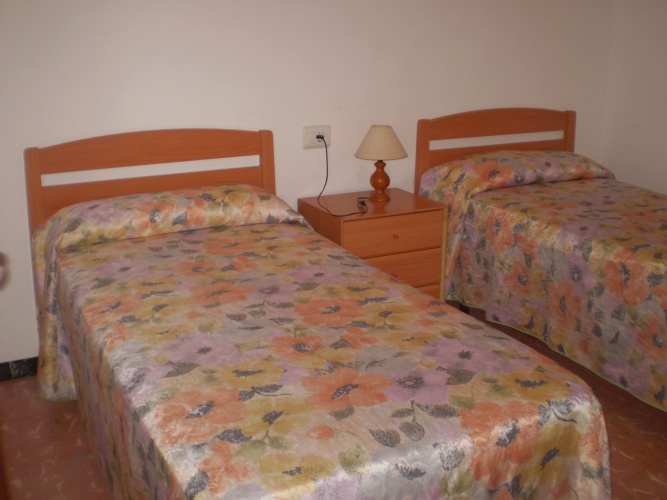 3 Bedrooms Apartment with garden view