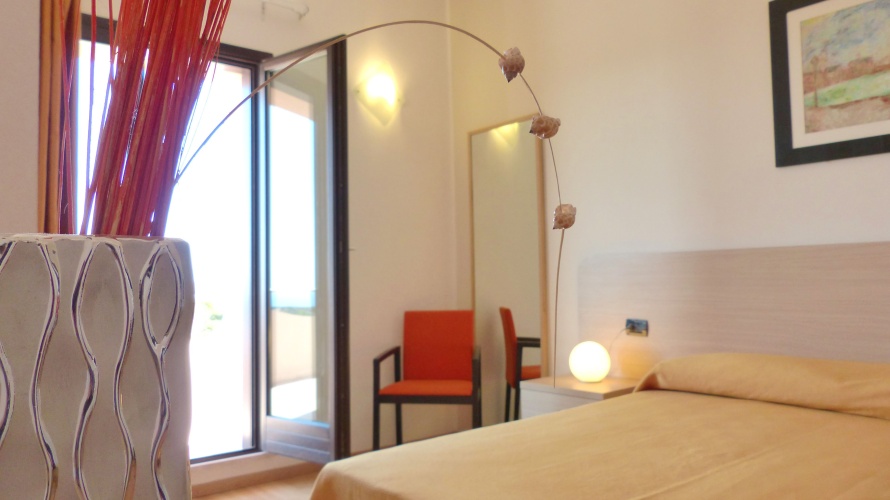 Standard Triple room