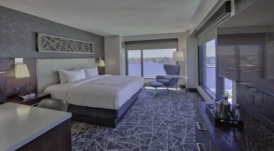 Standard Double room with river view