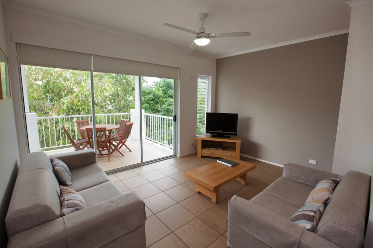 2 Bedrooms Apartment
