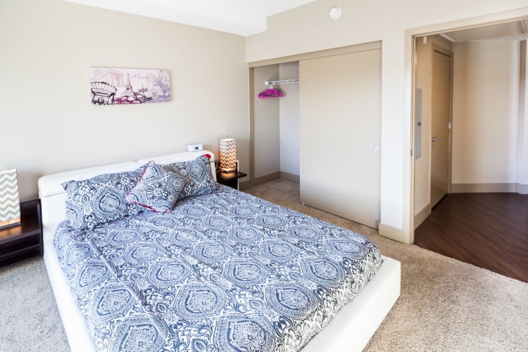 3 Bedrooms Apartment