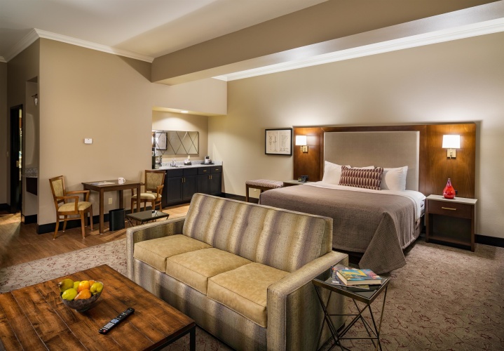 Double Suite with pool view