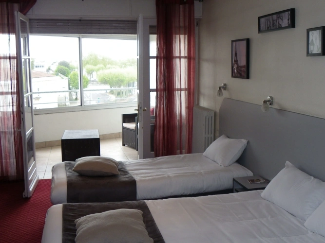 Standard Twin room