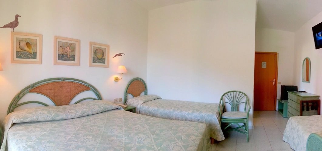 Standard Quadruple room
