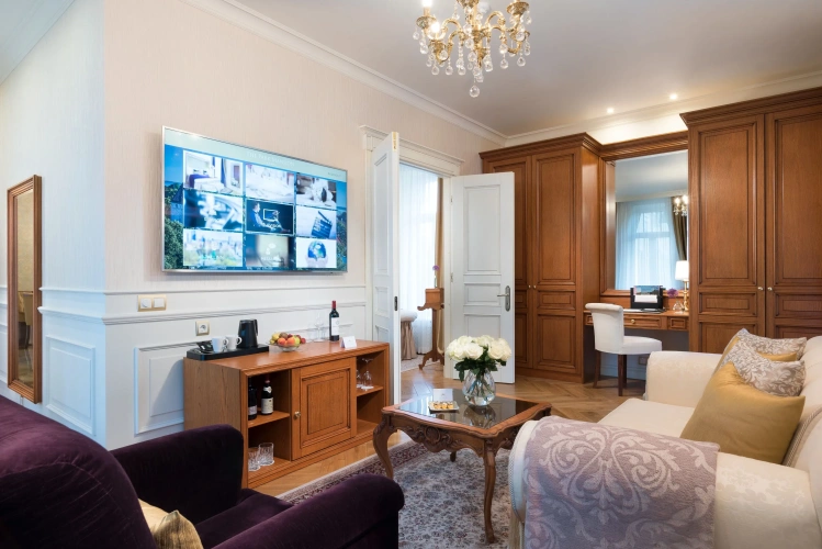 Luxury Double Suite