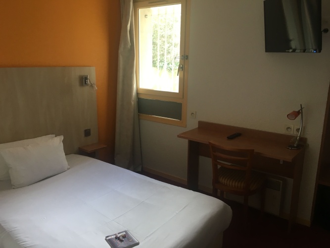 Standard Single Club room