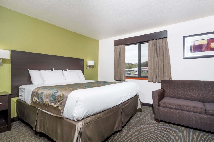 Deluxe Double Suite