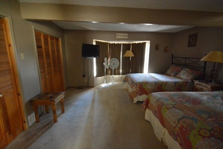 3 Bedrooms Standard room with view