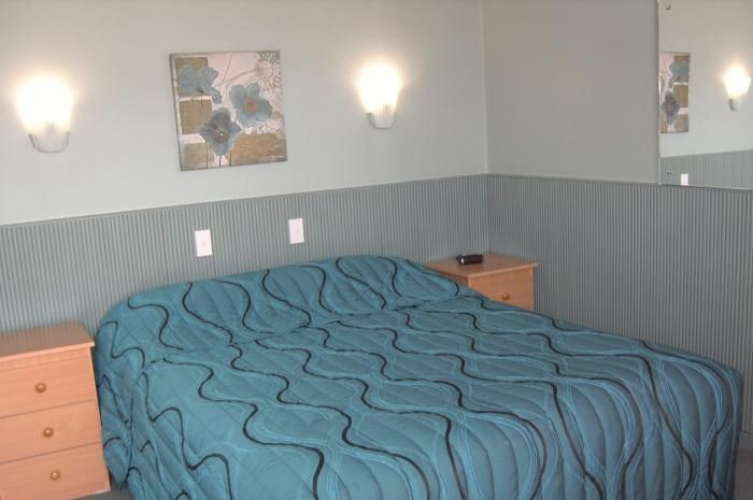 1 Bedroom Standard Double Suite