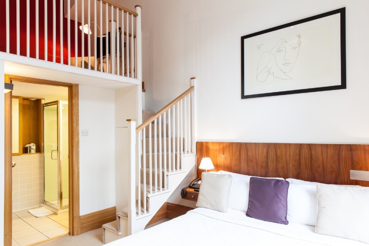 Double Suite