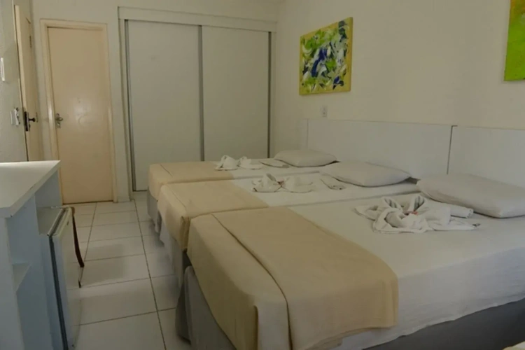 Standard Triple room