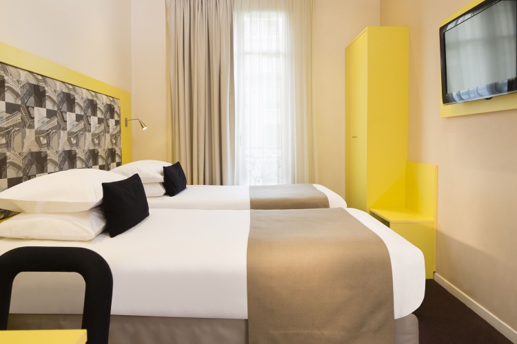 Standard Twin room