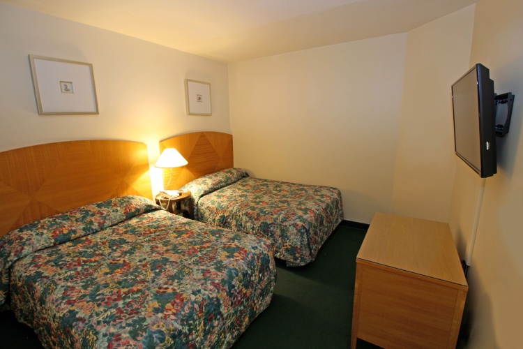 2 Bedrooms Suite